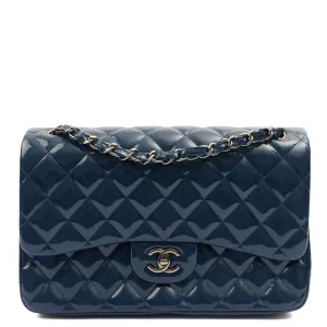 classic double flap medium in blue, patent leather